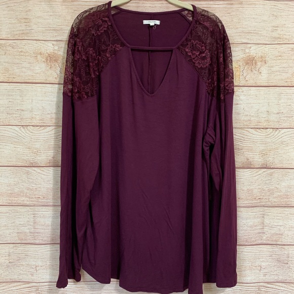Maurices Tops - {Maurices} Tunic  top with lace & cut out neckline